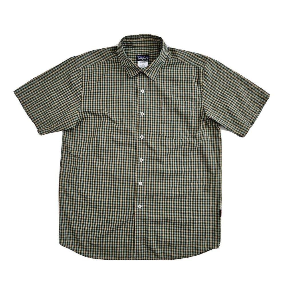 Patagonia (Mens Medium) Fezzman Plaid Short Sleeve Button Front Camp Shirt 53960